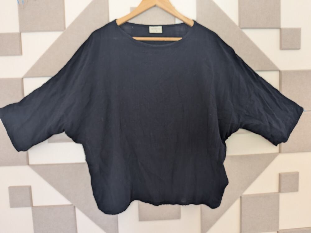 Curator SF Izzy Top